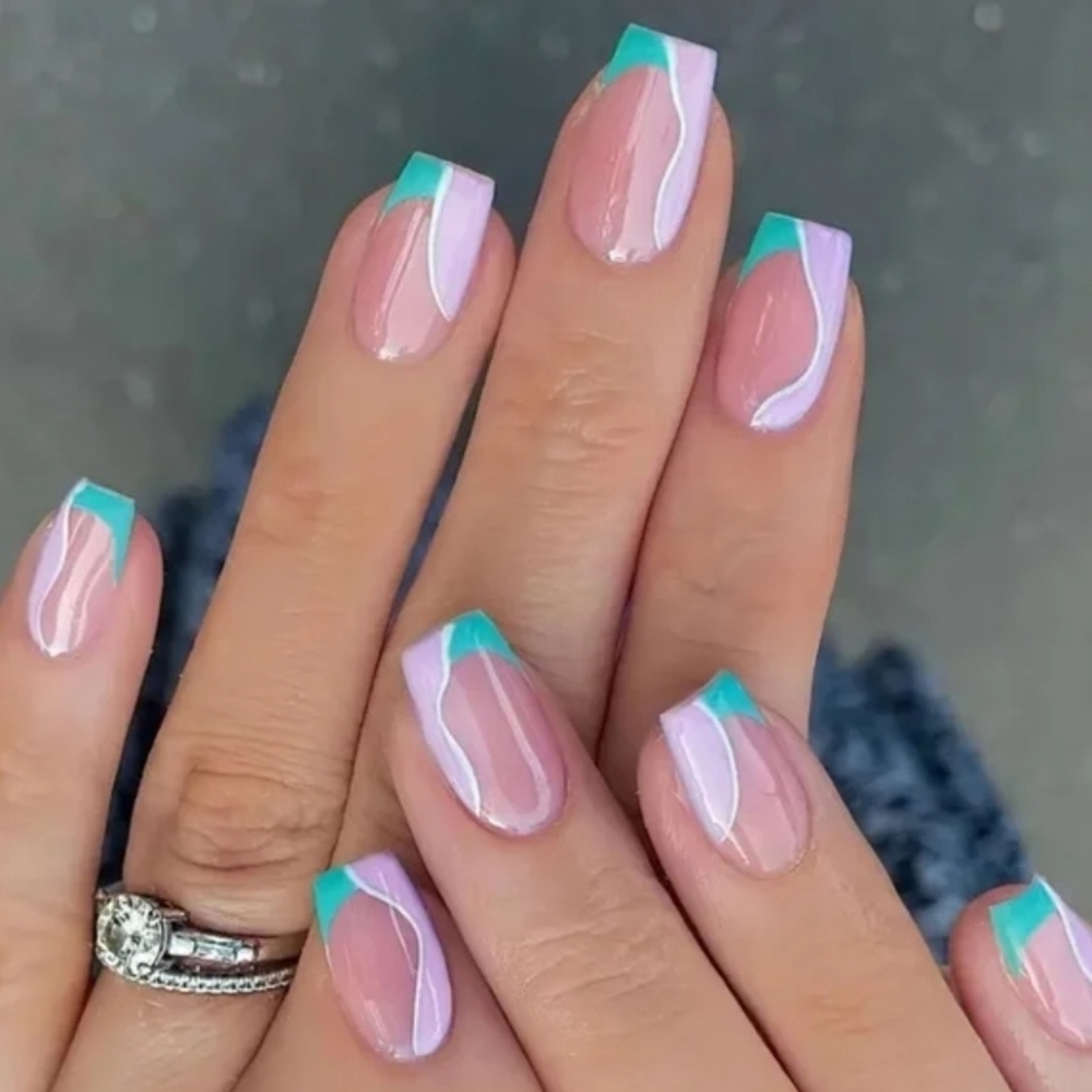 24 Pieces Fake Press On Nails